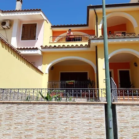 Rosa'S Home *